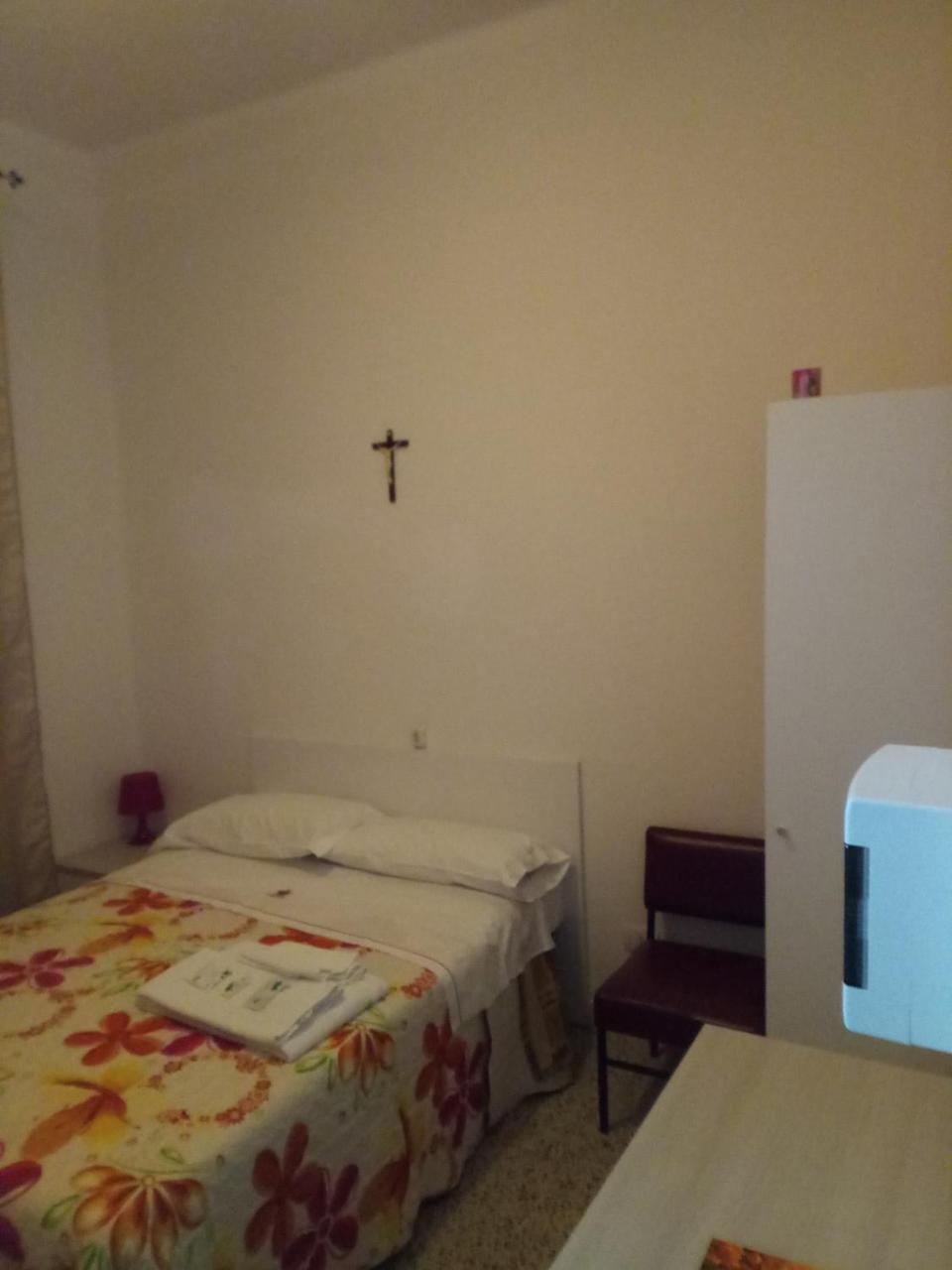 London Cafe Bed and Breakfast Castelnovo ne' Monti Εξωτερικό φωτογραφία