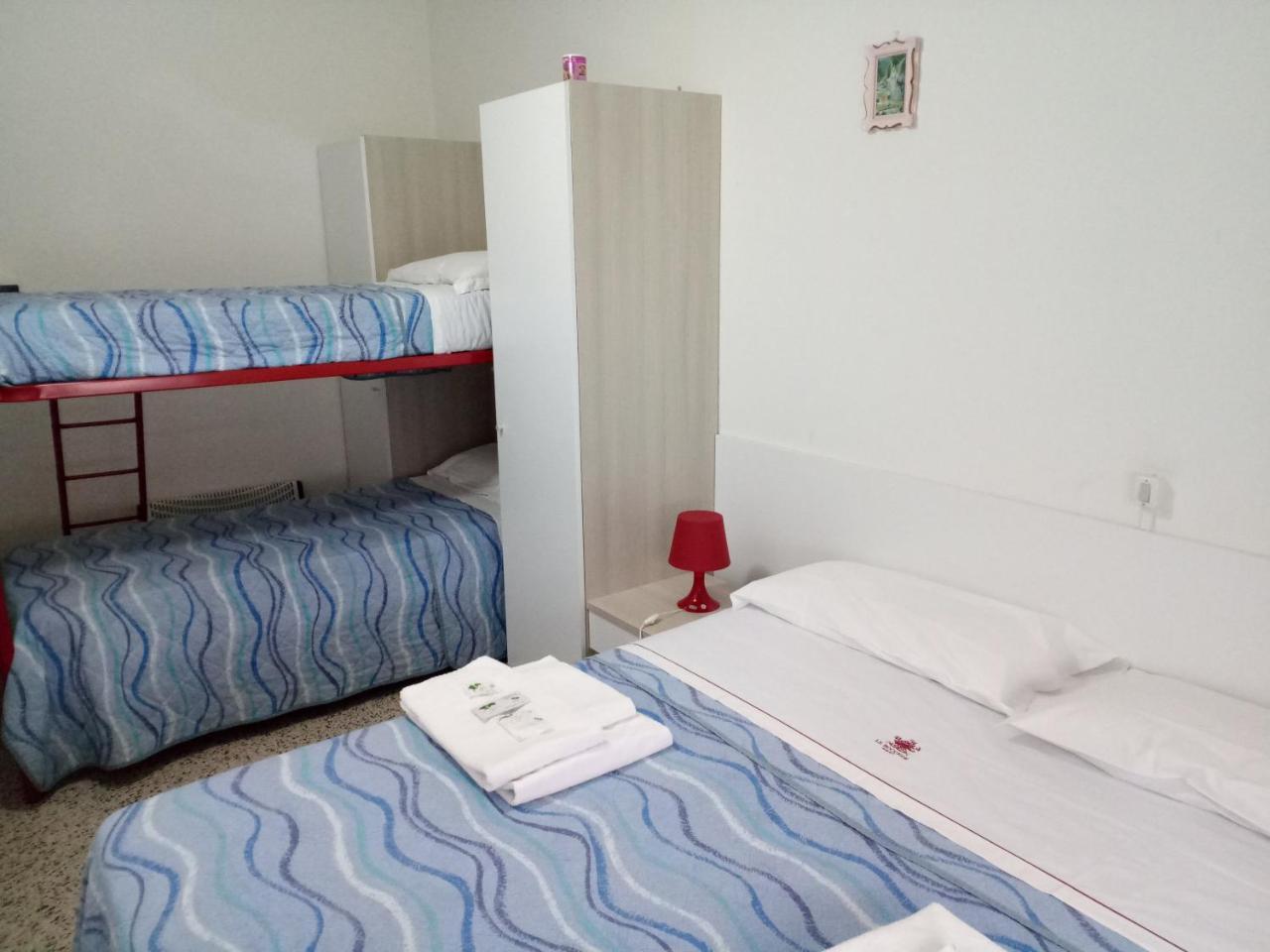 London Cafe Bed and Breakfast Castelnovo ne' Monti Εξωτερικό φωτογραφία