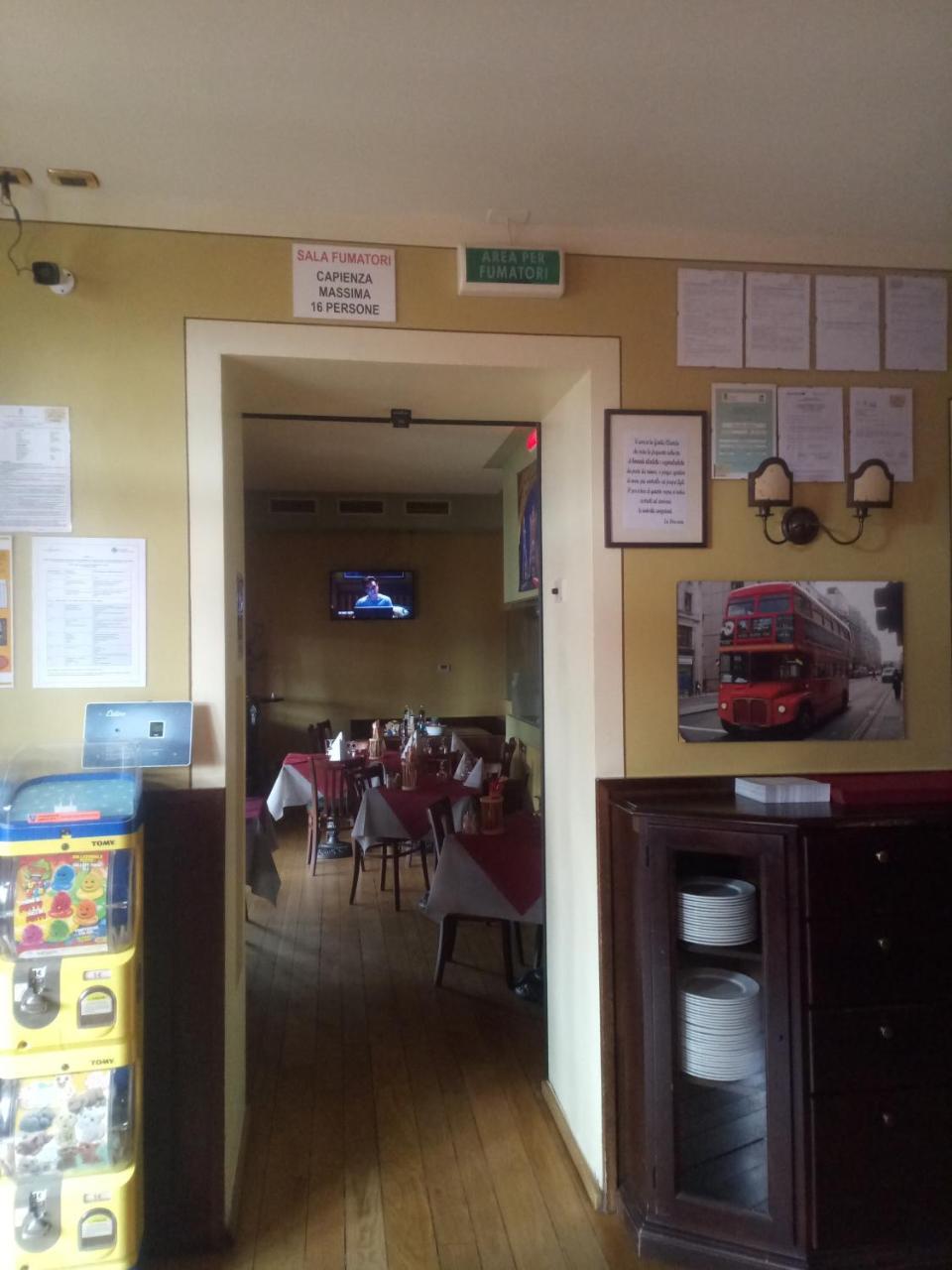 London Cafe Bed and Breakfast Castelnovo ne' Monti Εξωτερικό φωτογραφία